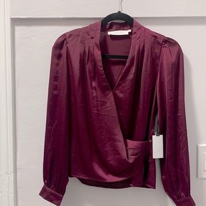 NWT - ASTR the Label chic long sleeved top - SIZE XS